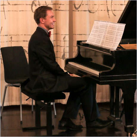 David Adamik am Piano